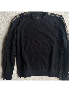 D&F Ricky Singh black sweatshirt with camo trim on sleeves Large